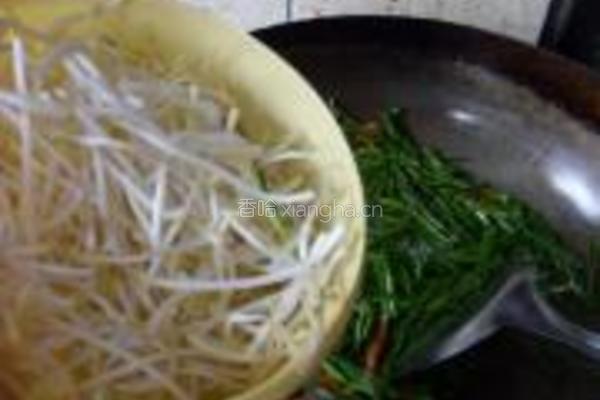 韭菜豆芽炒粉丝的做法图解8