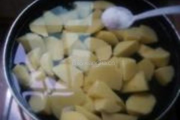 酱汁土豆的做法图解2