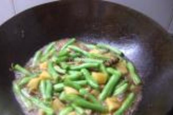 酱焖豆角土豆的做法图解9