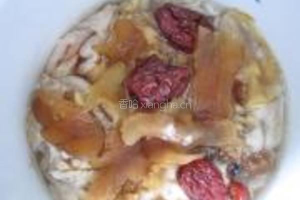 天麻蒸猪脑的做法图解4