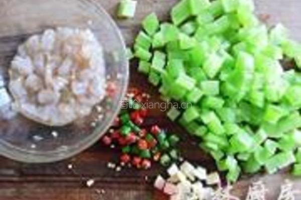 莴笋炒虾仁的做法图解1