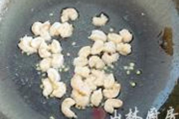 莴笋炒虾仁的做法图解2
