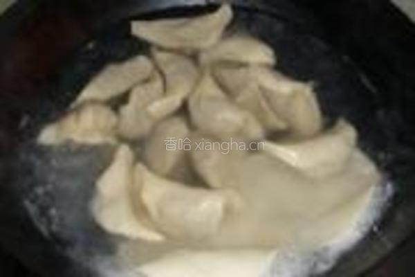 芹菜猪肉水饺的做法图解10