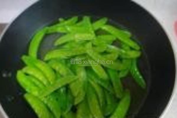 蒜香培根荷兰豆的做法图解3