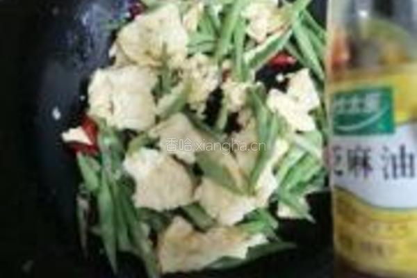 四季豆炒鸡蛋的做法图解11