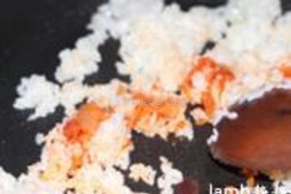 金枪鱼泡菜炒饭的做法图解5