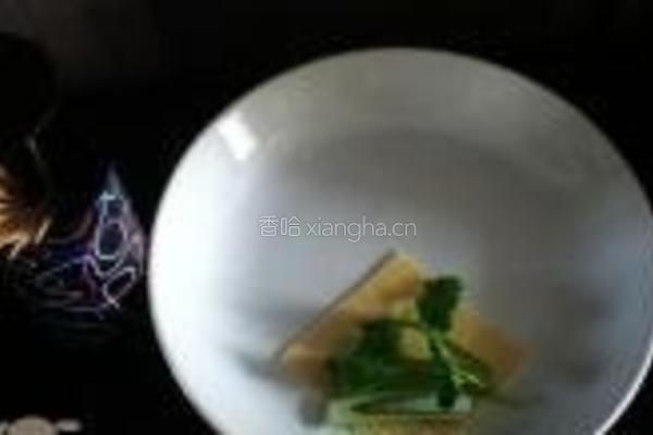 豆腐皮蔬菜卷的做法图解2