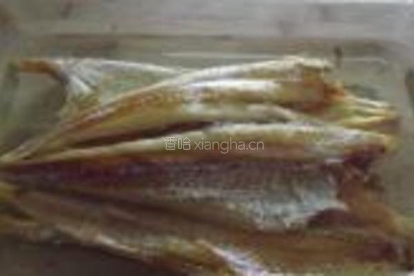 炝拌明太鱼干的做法图解3