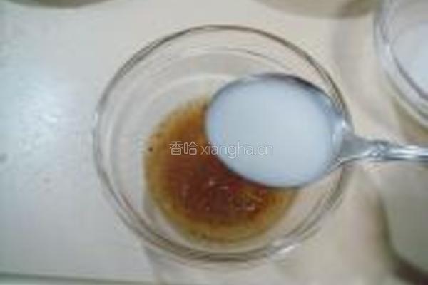 韭菜炒鱿鱼的做法图解4