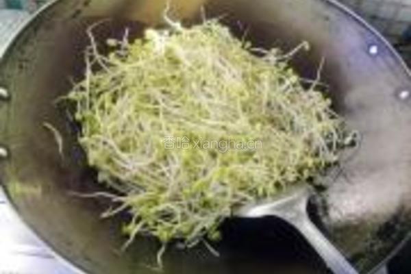 豆芽回锅肉的做法图解3