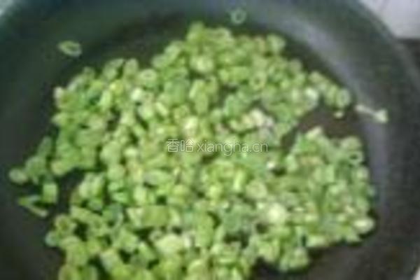 四季豆蛋饼的做法图解3