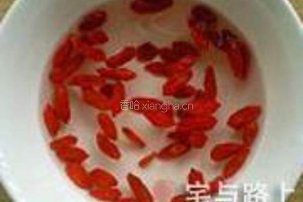 红枣桂圆黄芪茶的做法图解4