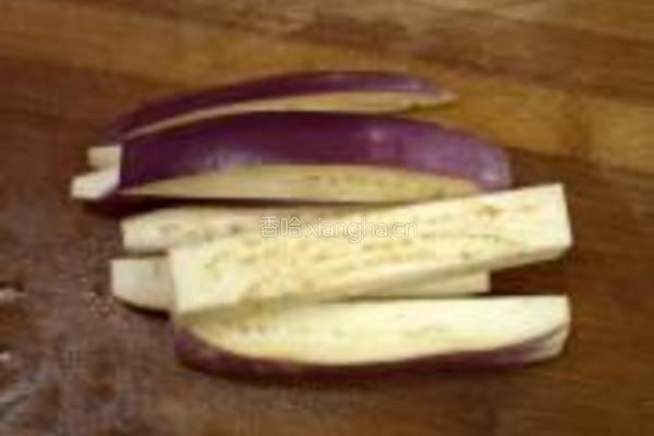 茄子炒豆角的做法图解1