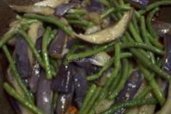 茄子炒豆角的做法图解5