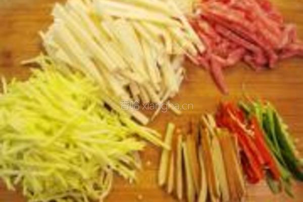 鲜笋炒豆腐干的做法图解2