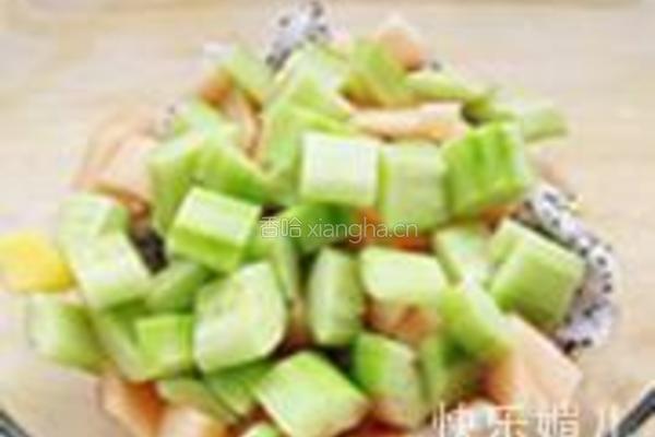 水果海鲜沙拉的做法图解6