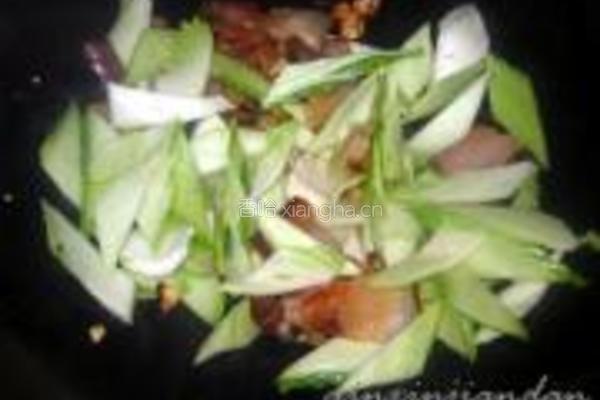 白菜豆干炒腊肉的做法图解10