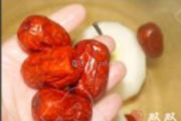 红糖大枣炖雪梨的做法图解2
