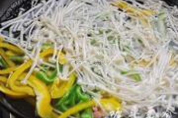 石香菜拌金针菇的做法图解2