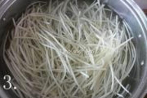银芽拌豆皮的做法图解3