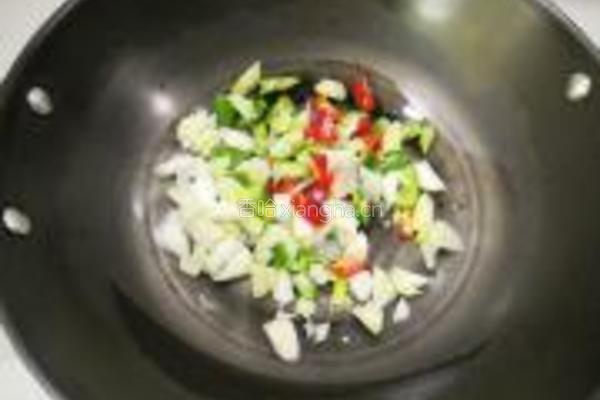 麻辣洋葱豆腐干的做法图解4