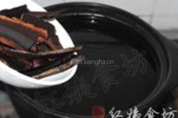 灵芝莲子百合粥的做法图解3