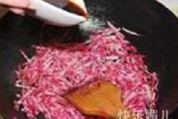 紫菜头炒肉丝的做法图解7