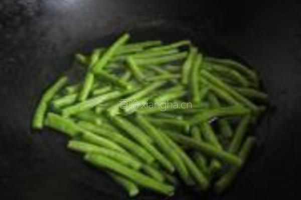 腐乳汁拌豇豆的做法图解3