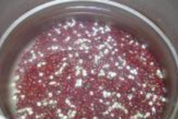 红豆薏仁汤的做法图解4