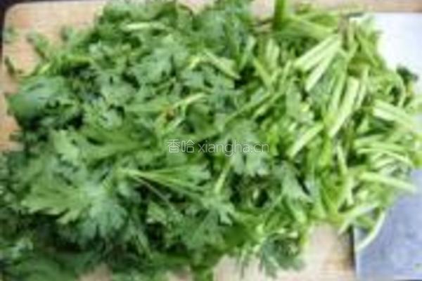 茼蒿香干小炒的做法图解2