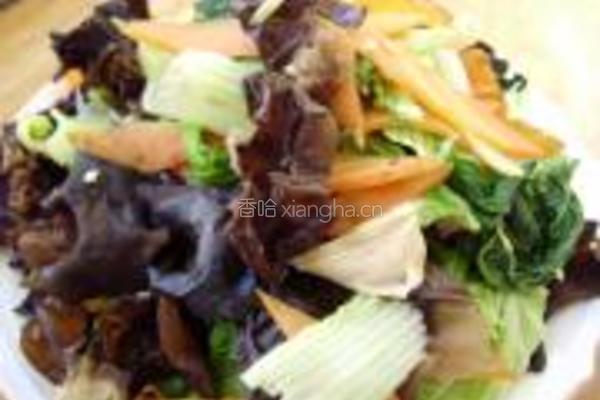 木耳烧白菜的做法图解8