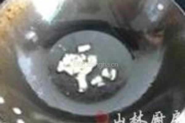 苋菜皮蛋汤的做法图解2