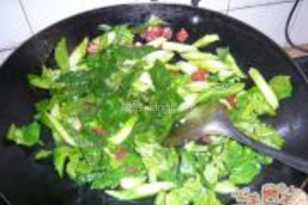 腊肠炒芥蓝菜的做法图解5