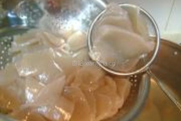 酸辣泡椒水晶魔芋的做法图解4