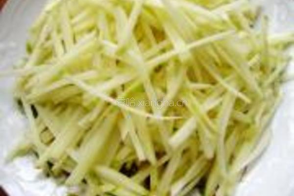 土豆丝拌香菜的做法图解1