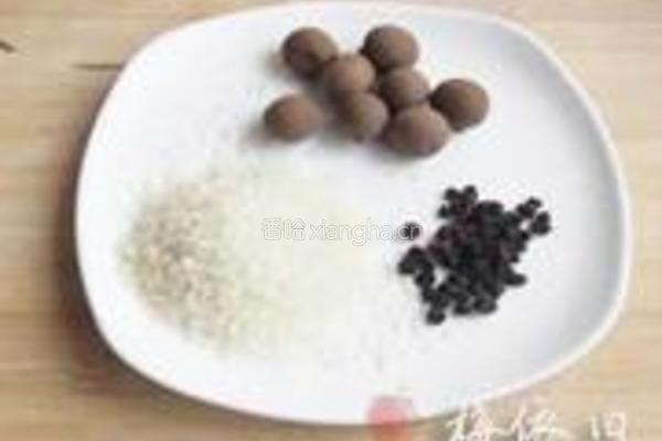 五味子桂圆粥的做法图解1