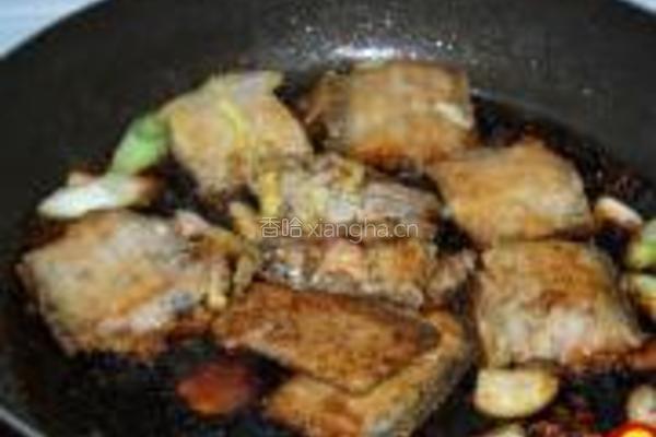 去腥增香型红烧带鱼的做法图解9