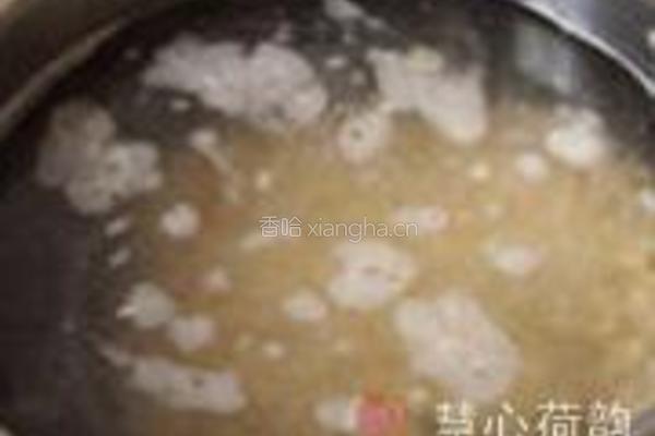 香蕉奶香麦片粥的做法图解2