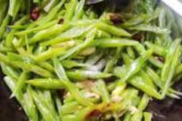 辣炒四季豆丝的做法图解8