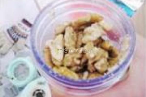 核桃仁芝麻糊的做法图解1