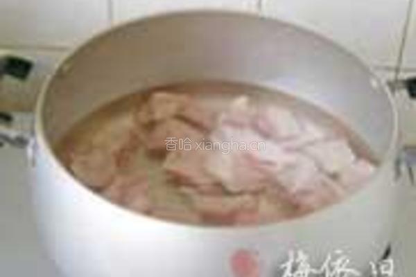 双菇牛腩的做法图解2