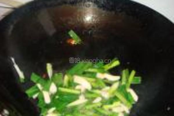 莴笋蒜苗腊肉的做法图解4