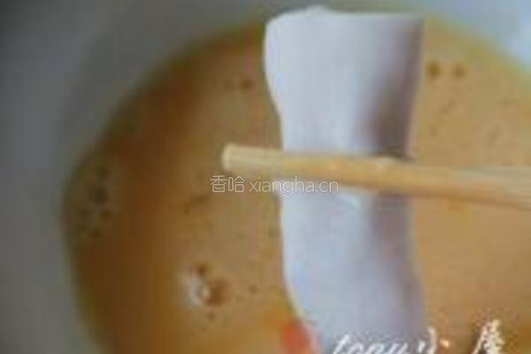 香蕉鲜虾卷的做法图解16