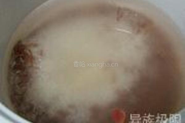 养血养颜保湿抗皱粥的做法图解2