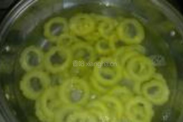 蛤蜊苦瓜汤的做法图解3