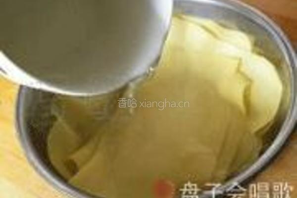 松仁菠菜竹子的做法图解2