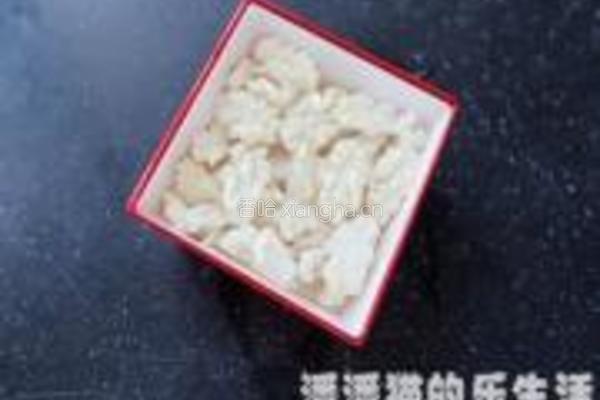 嫩桃仁拌豆尖的做法图解2