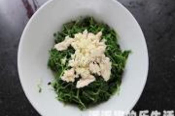 嫩桃仁拌豆尖的做法图解5