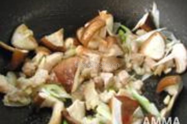 五花肉炒茭白的做法图解3