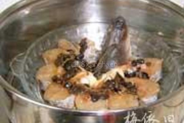 香辣豆豉蒸鲈鱼的做法图解5